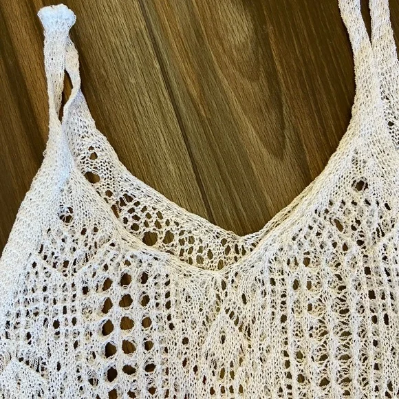 White Crochet Beach Cover-Up - Picture 4 of 7
